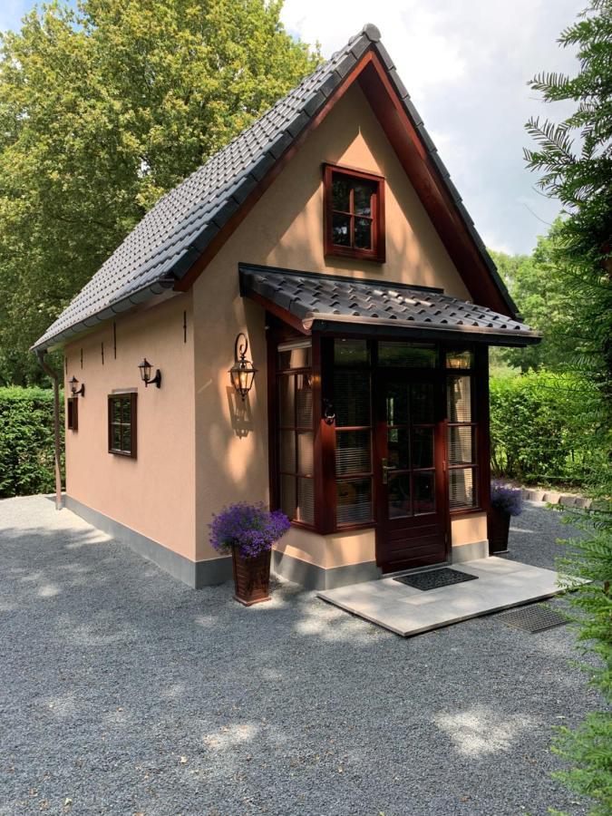 Romantisch Gastenverblijf 'Het Vogelhuisje' Lunteren Εξωτερικό φωτογραφία